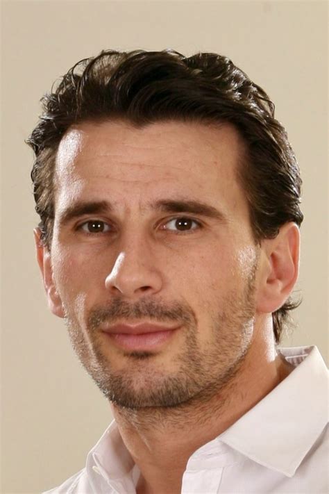 Manuel Ferrara .